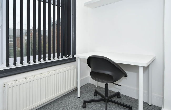 Townhouse @ 202 Walthall Street Crewe - Photo 13