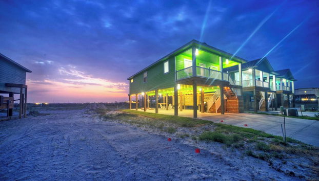 Priv Pool, Covered Patio Lounge w/ Bar, Sunset Views Green Gecko by Avantstay - Foto 5, Interior