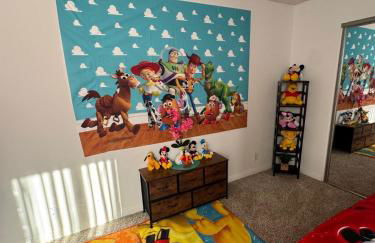 Mario, Disney & not themed Loft Universal Studios 10min loft apartment - Foto 9
