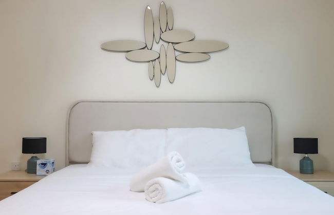 Elite LUX Holiday Homes - Spacious 1 BR Near Metro Station in Al Furjan Dubai - Foto 14