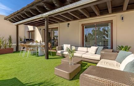 VACATION MARBELLA I Private HEATED Swimming pool, Walking distance to Puerto Banus, Security 24-7, BBQ, WiFi - Photo 50