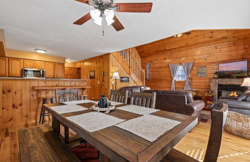 Bear Hideaway Cozy 3BR Cabin - Foto 42