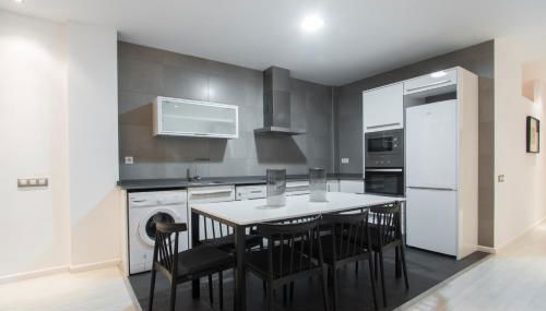 Valencia Luxury - Boutique Center - Photo 4