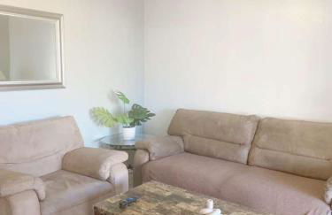 Entire Home Near Cordova Intl Bridge - Foto 1