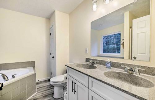 3 Mi to Kalahari Pocono Summit Home with Game Room! - Foto 19