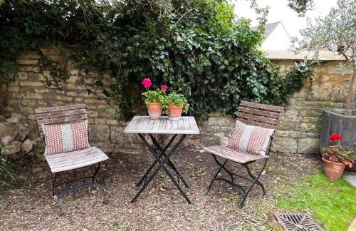 Victorian Red Brick Barn in the Heart of Stamford - Foto 14
