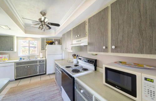 Sunny Cottage with lanai and garage, only 4 miles from Siesta Key - Foto 49