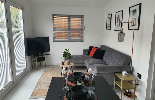 Stunning 1 King bed Cabin in Grays - Photo 5