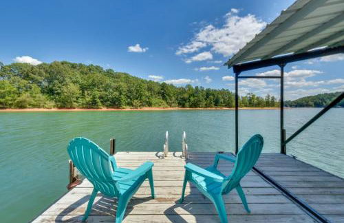 Spacious Lake Hartwell Home with Private Boat Dock! - Foto 1