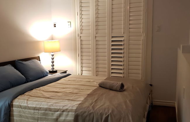 Bungalow With Cozy 4 Bedrooms on a Large Property Lot ! Late Check-out - Foto 2