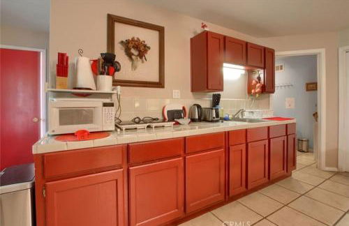 Beautiful Pet-Friendly Spacious Lodge near Yosemite & Lakes 12 Beds 6 BR up to 16 people - Foto 34