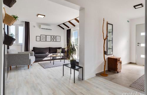 Grandfather's House - Photo 23