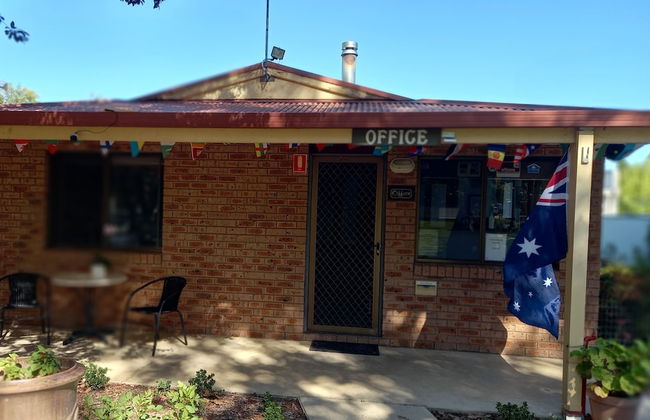 Young Tourist Park - Foto 2