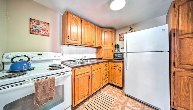 Eastlake Vacation Rental Near Lake Erie - Foto 3, Interni