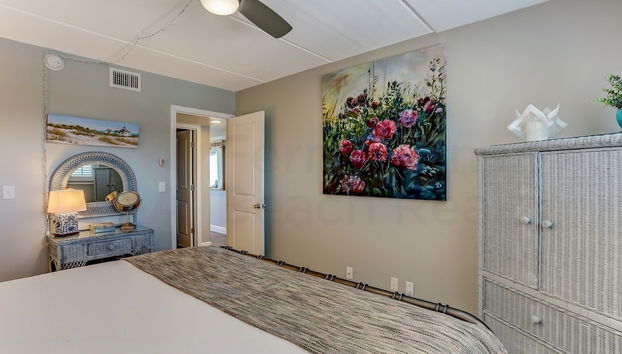 Beach Condo with Spectacular Panoramic Oceanfront Views Free WiFi by RedAwning - Foto 3, Habitación