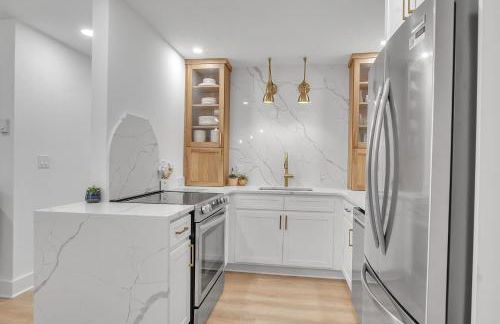 Renovated Ski In Out Condo King Bed Patio Grill - Foto 10