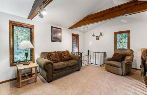 Lily Bay Lodge by Simple Life Rentals - Photo 10