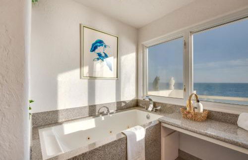 Beachfront Malibu House with Sauna and Ocean-View Deck - Foto 34