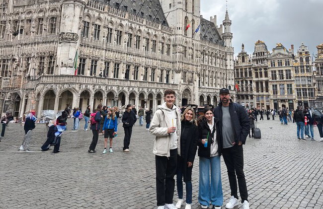 Tour privado por el Atomium de Bruselas con traslado y degustación - Foto 9