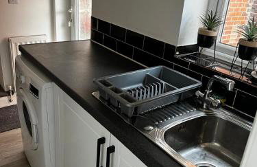 ResiLets - Ground Plessey Road Apt - Foto 2