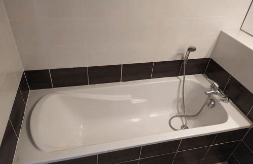 Beau studio neuf + parking et vélo gratuit - Foto 9