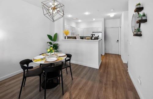 Vibrant City Gem/99 Walk/Pike Pl/Pool/Pet/Parking - Foto 27