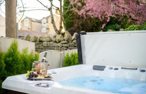 Luxurious Retreat in Buxton - Photo 42