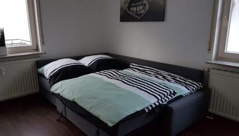 Ferien- und Businessapartment I Modern mit WLAN und Parkplatz nahe Zentrum, Automobil- und Tech-Firmen, Messe - Foto 2