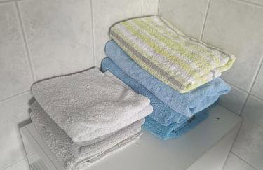 IN VILLA APARTMENT 56 qm Check-in,free parking, WIFI , TV, FULL KITCHEN - Foto 18