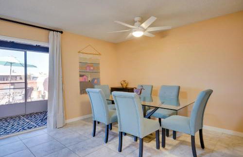 Tranquil Green Valley Home with Screened Porch - Foto 6