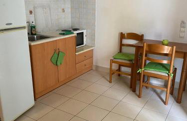 Angelos Studios - Photo 17