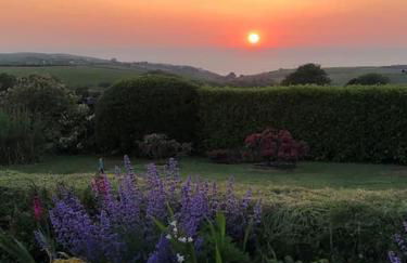 Beautiful family home, sea views, large garden - Foto 4