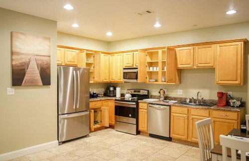 Bright & Cozy Dual Apartments in Moss Point -AB- - Foto 1