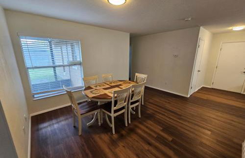 Magical Getaway- Cozy Home Minutes from Disney, Restaurants & Outlets! - Foto 11