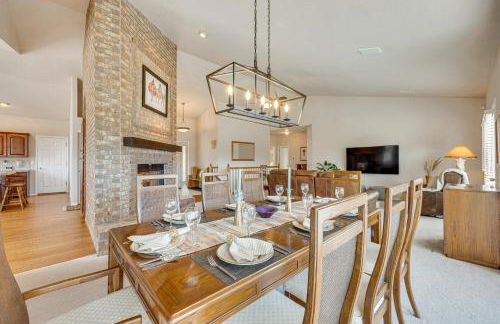 Large Colorado Springs Home with View of Pikes Peak! - Foto 8