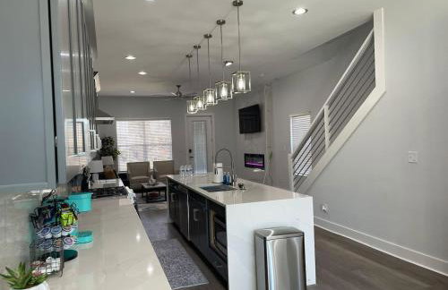 Luxury 4 Bedroom 5 Bath Townhome Downtown Indpls 2226 - Foto 9