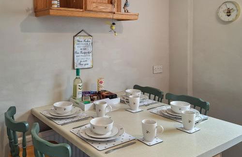 The Bee Happy House - Photo 4