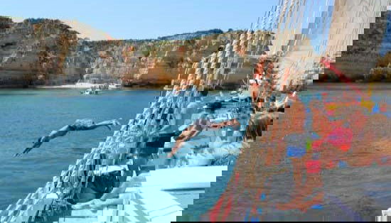 Balade en voilier à Ponta da Piedade