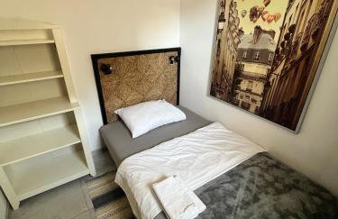 Przy ratuszu - Foto 4