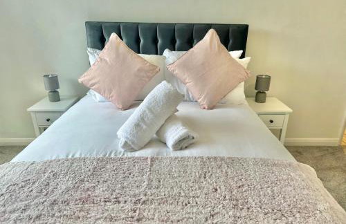 5 Bed House - Pool - Hot Tub - Sauna - Pool Table - Near New Forest and Beach - Sleeps 12 - Photo 11