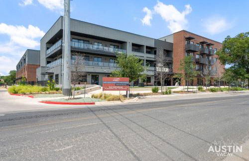 Pool Boxing Gym and Live Music Drinks 2BR 2BA S Austin Condo By Austin Vacay - Foto 7