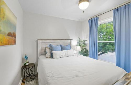 Luxe Family Escape with Games Hot Tub and Yard - Foto 27