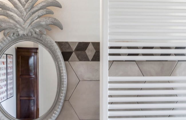 JOIVY Superb Villa For 7 W/Backyard And Bbq Area In Vaccarezza - Foto 33