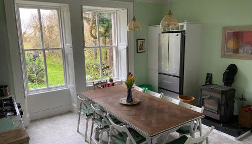 Beautiful Listed Mansion with incredible woodland views - Foto 2