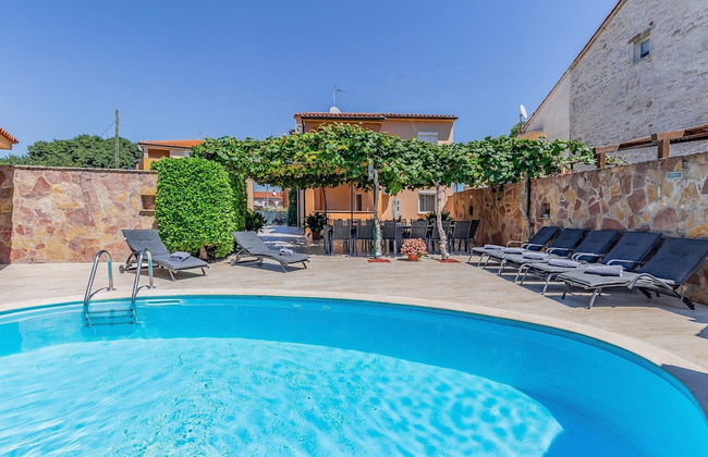 Villa in Peroj With Pool Near Beach - Foto 20