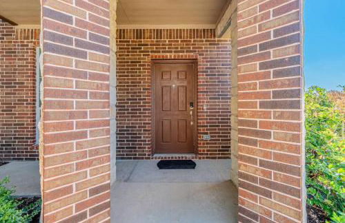 The Castle! by the Lake with Pool & Balcony West Plano - Foto 38