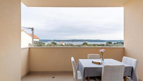 Simplistic Apartment in Neviđane near Sea - Foto 2