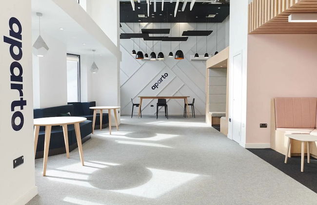 Beckett House - Photo 3