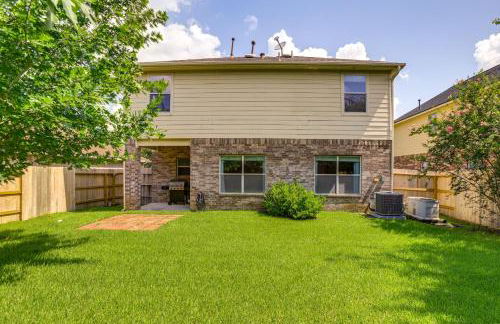 Fish and Hike Pet-Friendly Humble Home with Yard - Foto 28