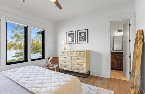 Luxe Lake Martin Home Pool Hot Tub Boat Dock - Foto 29